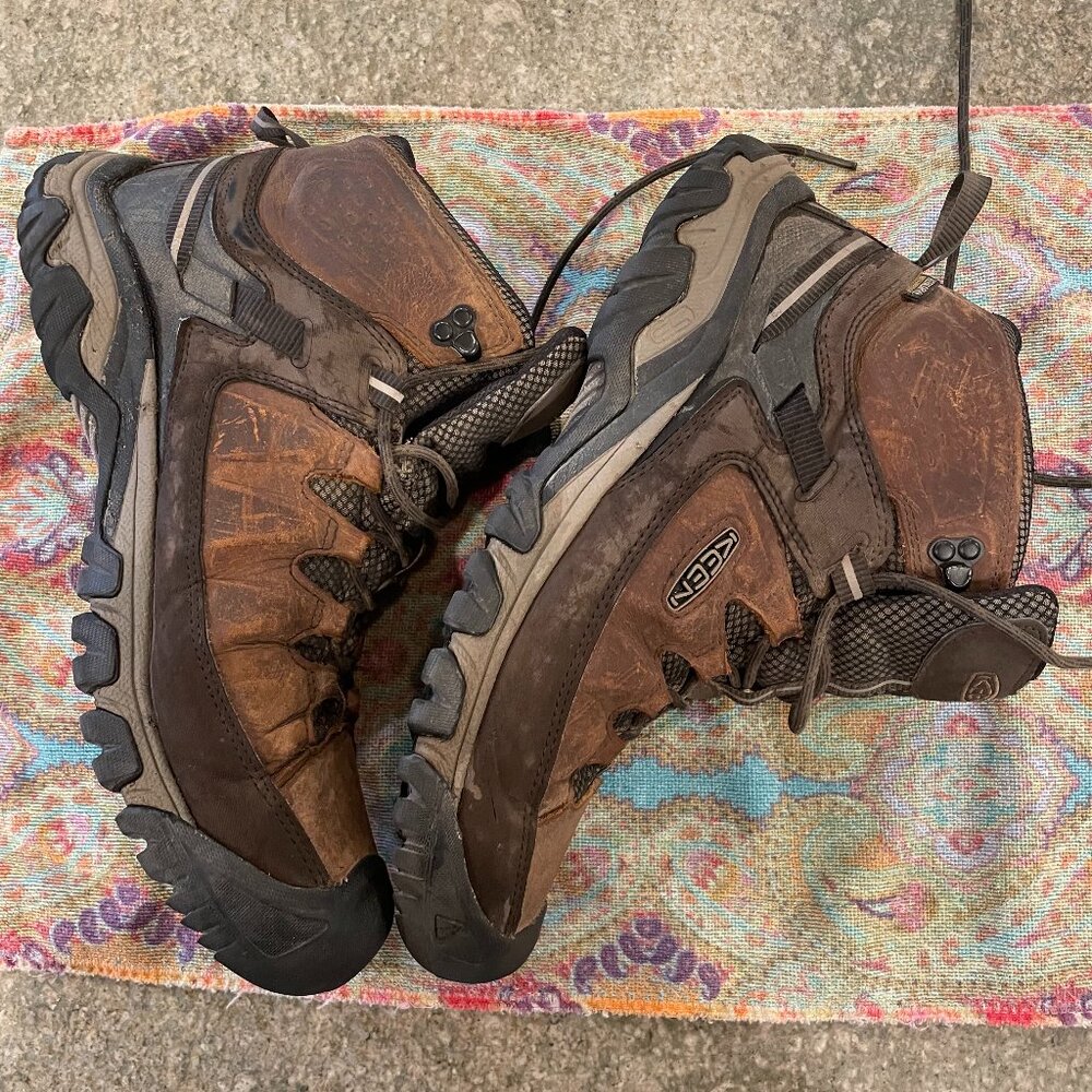 Keen Targhee II size 13 mid-rise hiking boots - Picture 2 of 7